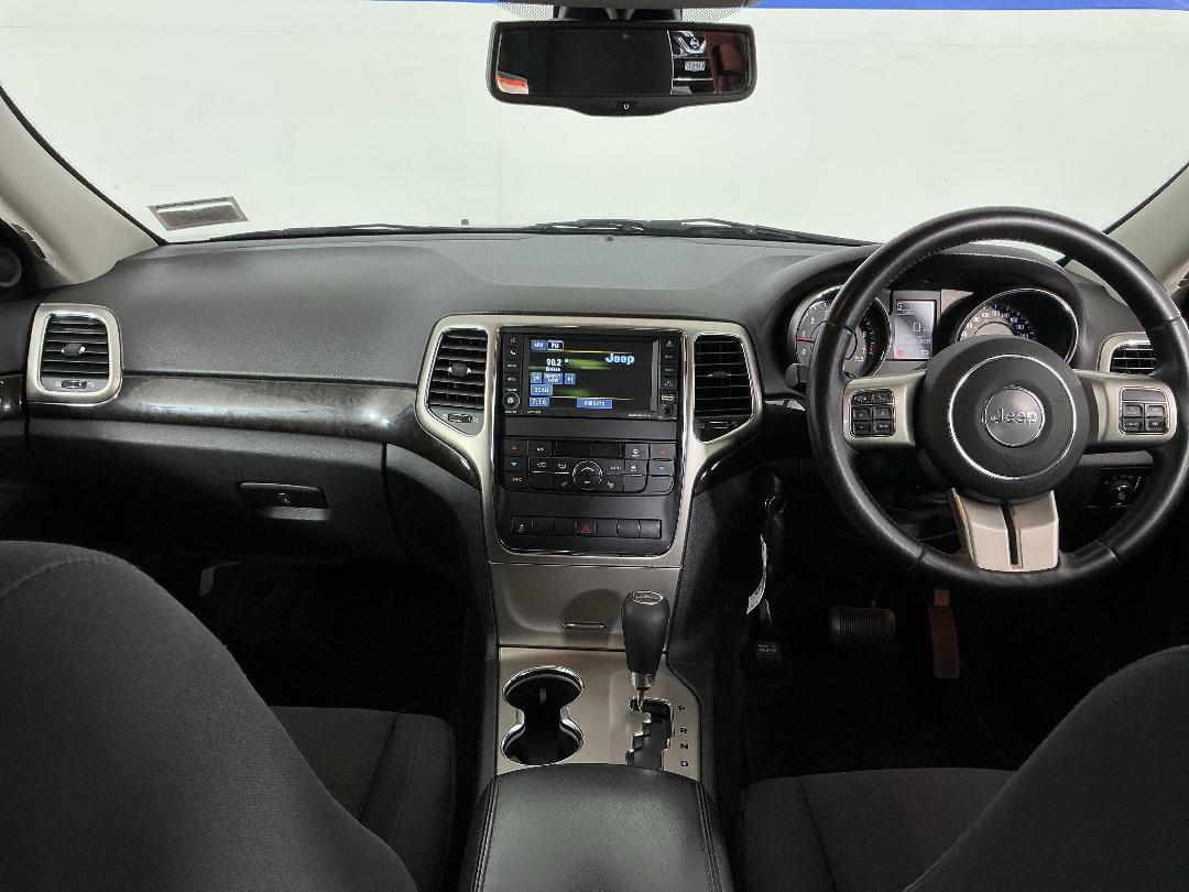 Photo '17' of Jeep Grand Cherokee