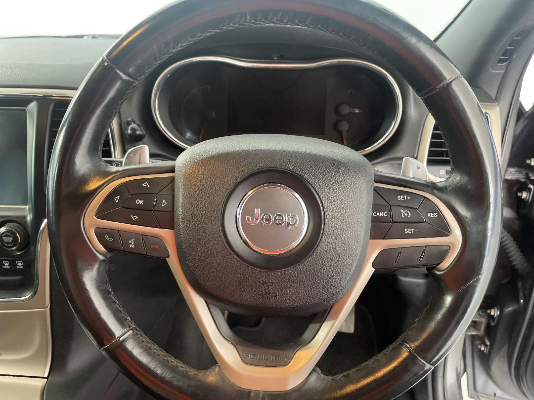 Photo '27' of Jeep Grand Cherokee