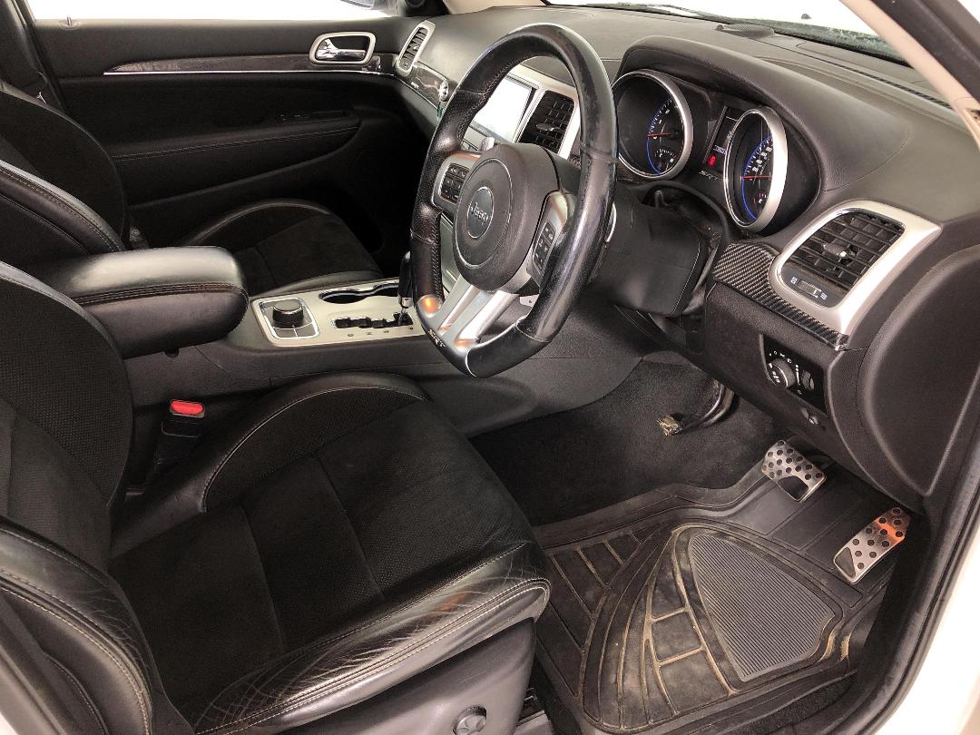 Photo '16' of Jeep Grand Cherokee Photo '16' of Jeep Grand Cherokee