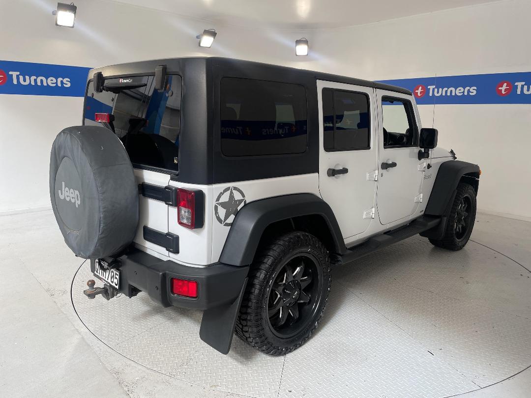 Photo '7' of Jeep Wrangler Photo '7' of Jeep Wrangler