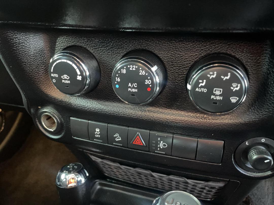 Photo '29' of Jeep Wrangler Photo '29' of Jeep Wrangler