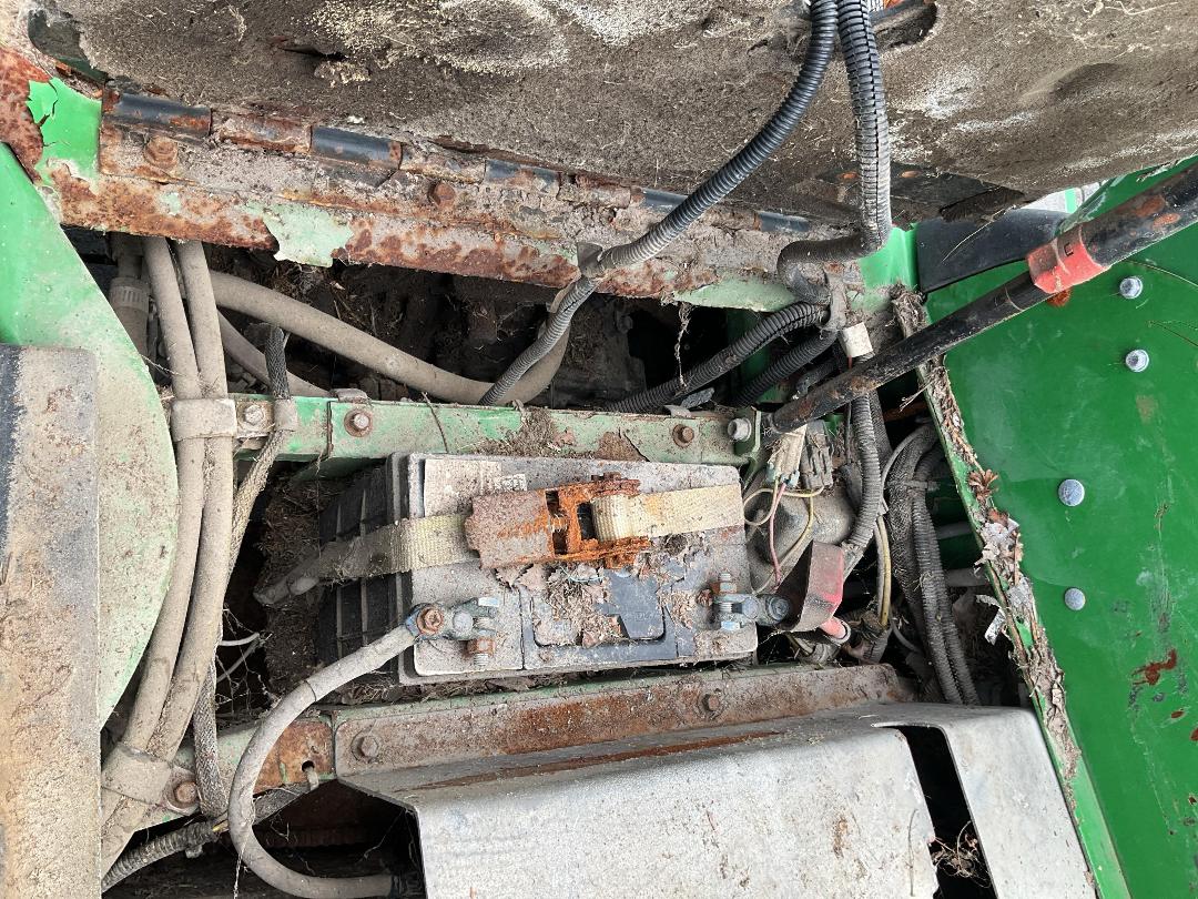 Photo '12' of JOHN DEERE 1445 Mower Photo '12' of JOHN DEERE 1445 Mower