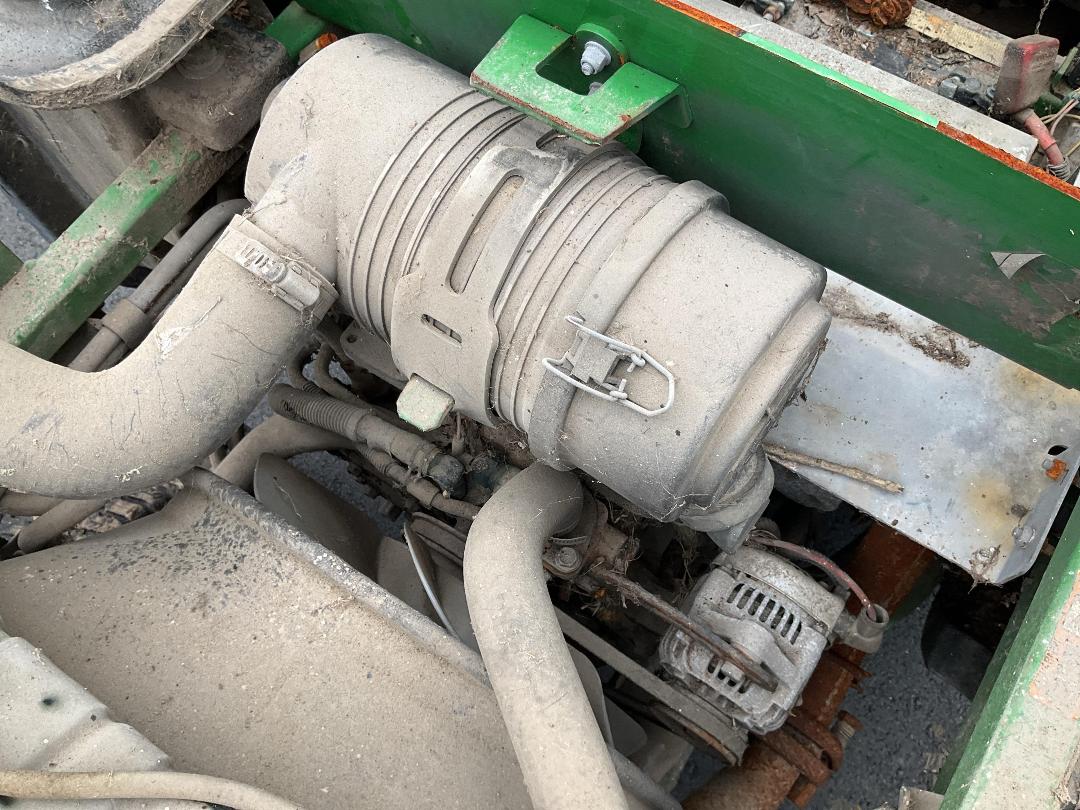 Photo '21' of JOHN DEERE 1445 Mower Photo '21' of JOHN DEERE 1445 Mower