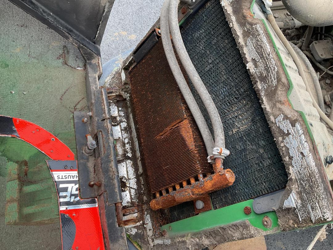 Photo '20' of JOHN DEERE 1445 Mower Photo '20' of JOHN DEERE 1445 Mower