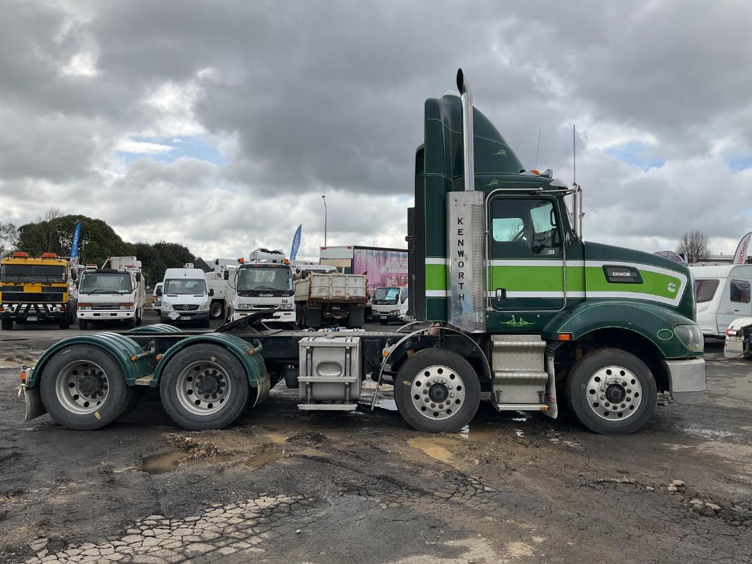 Photo '3' of KENWORTH T 408 Tractor Unit Photo '3' of KENWORTH T 408 Tractor Unit