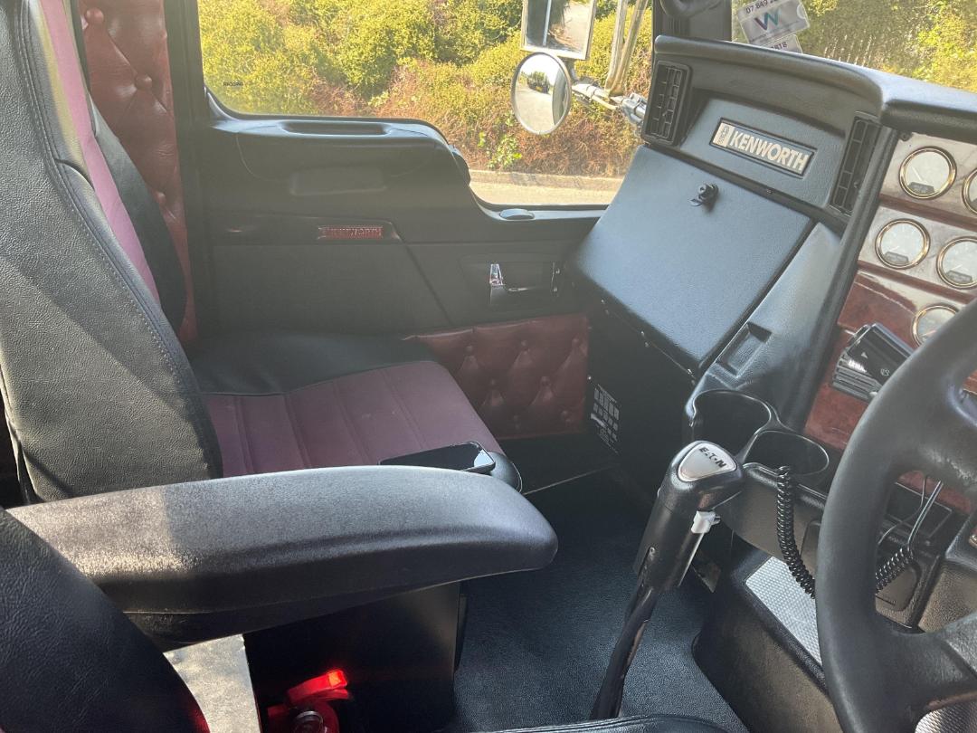 Photo '12' of KENWORTH T 408 Tractor Unit Photo '12' of KENWORTH T 408 Tractor Unit