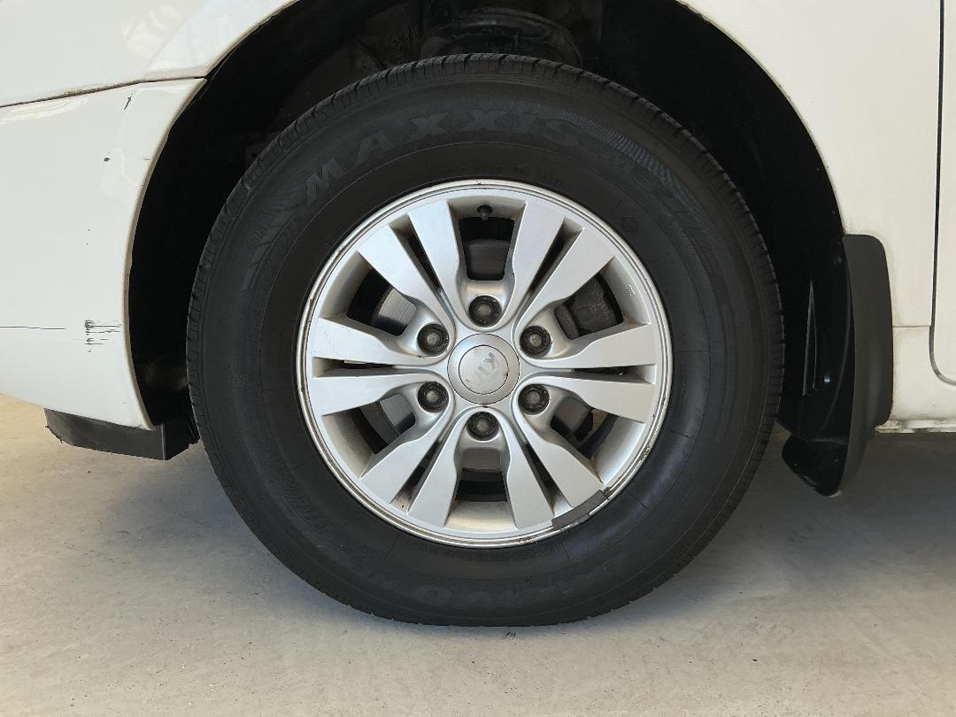 Photo '10' of KIA Carnival