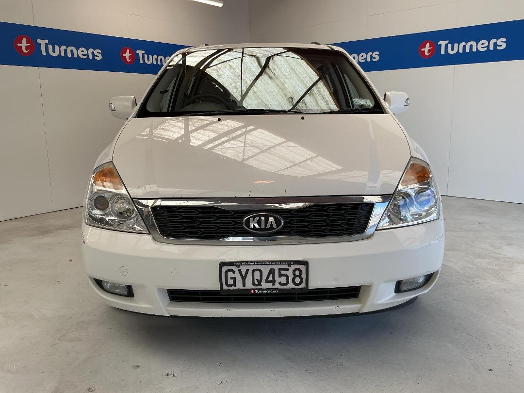 Photo '2' of KIA Carnival