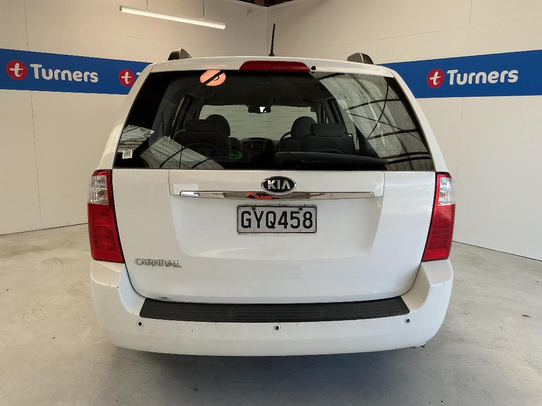 Photo '6' of KIA Carnival