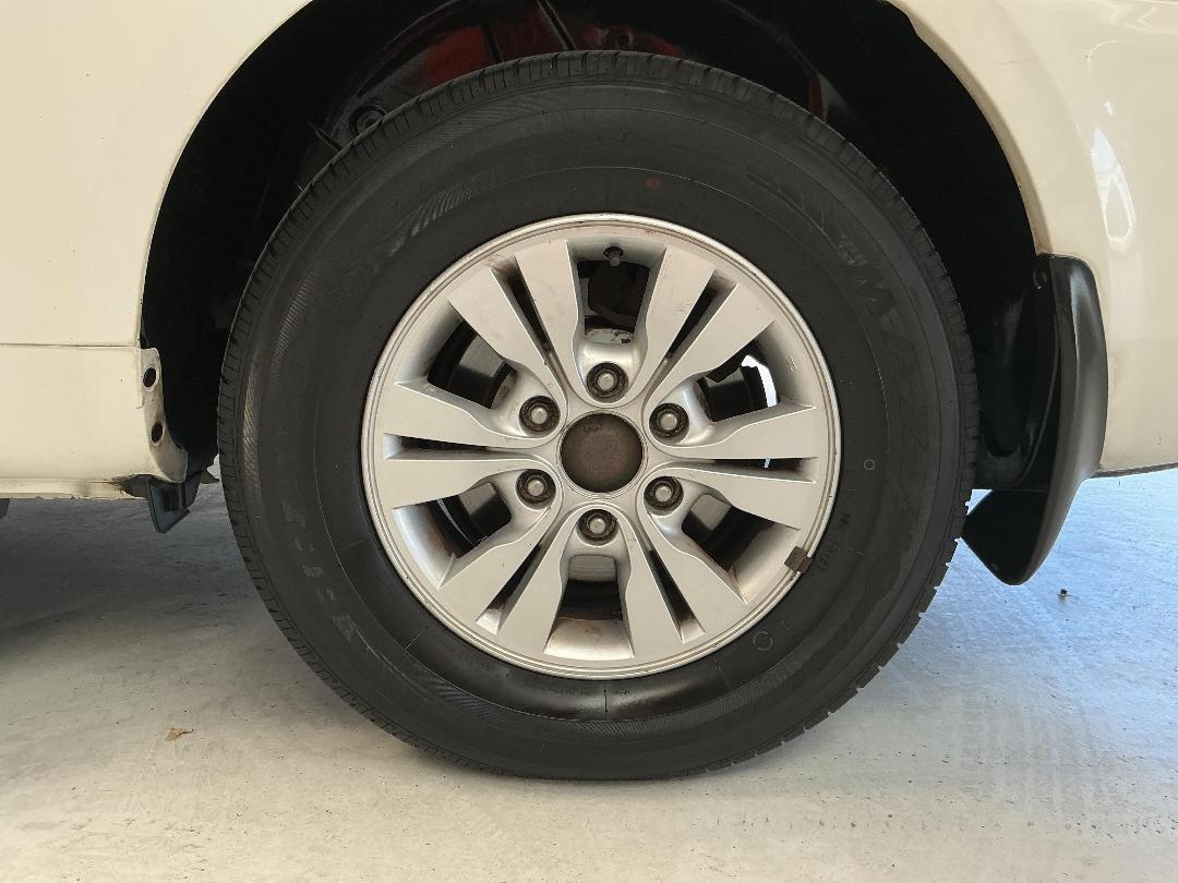 Photo '11' of KIA Carnival