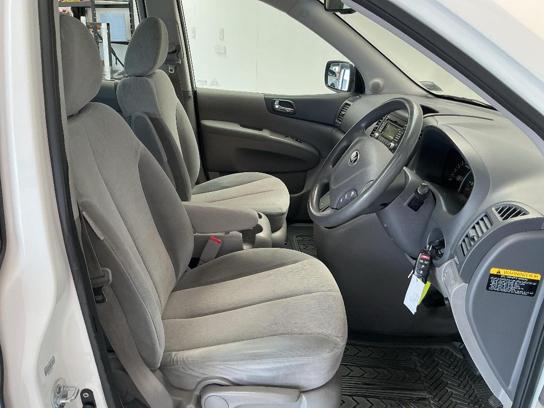 Photo '16' of KIA Carnival