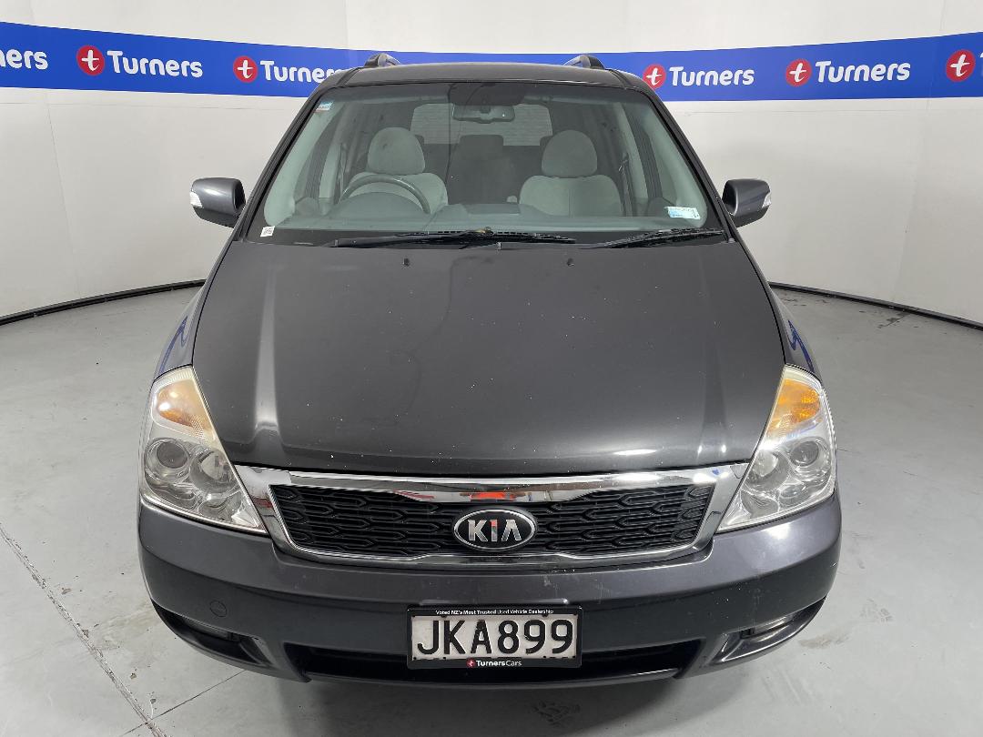 Photo '2' of KIA Carnival