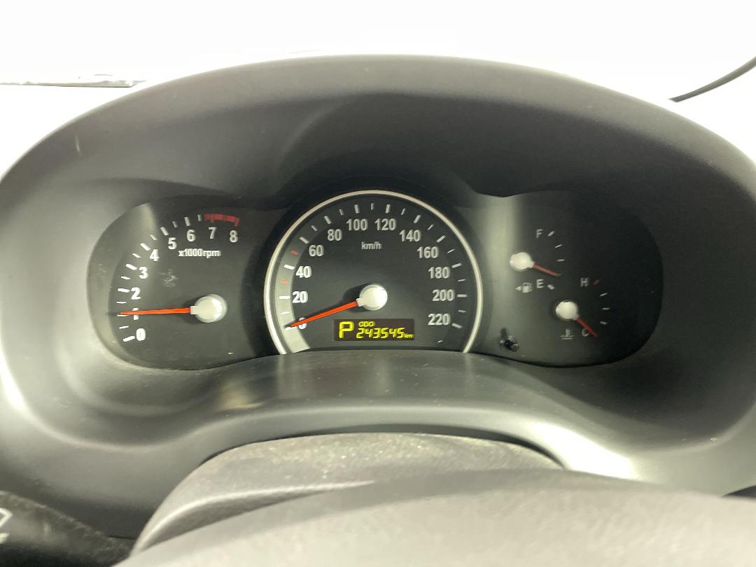 Photo '20' of KIA Carnival