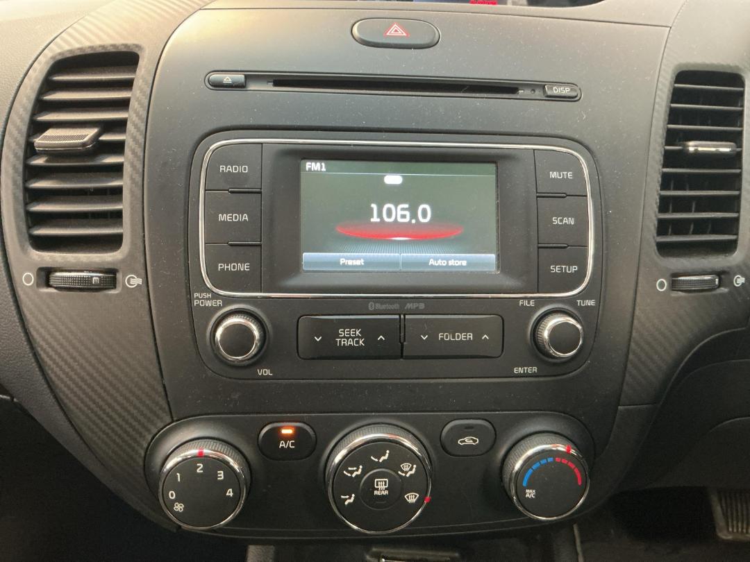 Photo '16' of KIA Cerato EX Photo '16' of KIA Cerato EX