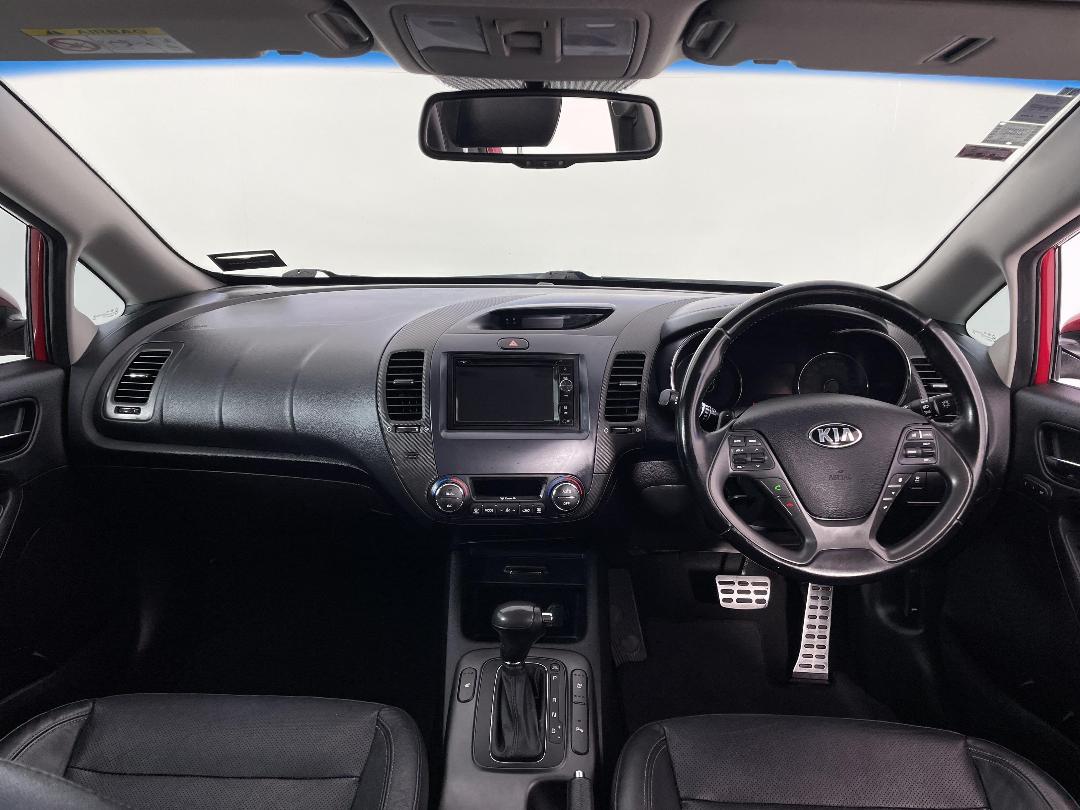 Photo '17' of KIA Cerato