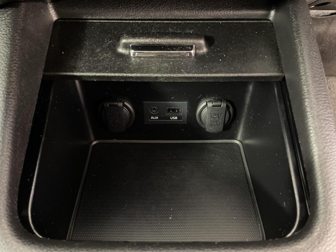 Photo '28' of KIA Cerato