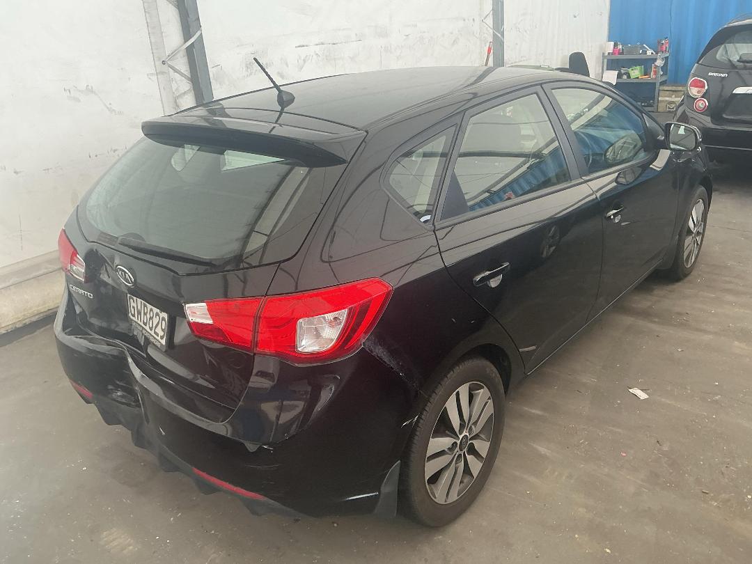 Photo '13' of KIA Cerato EX