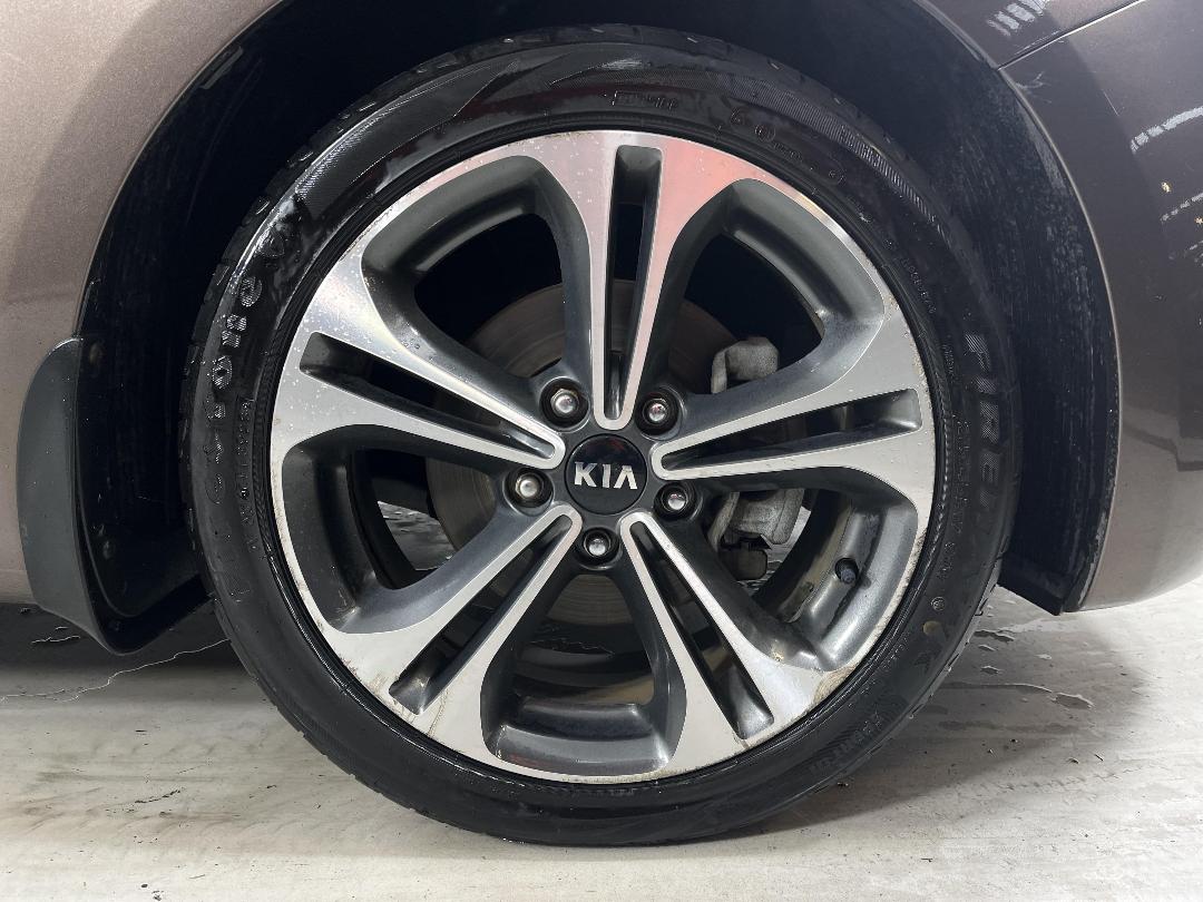 Photo '9' of KIA Cerato