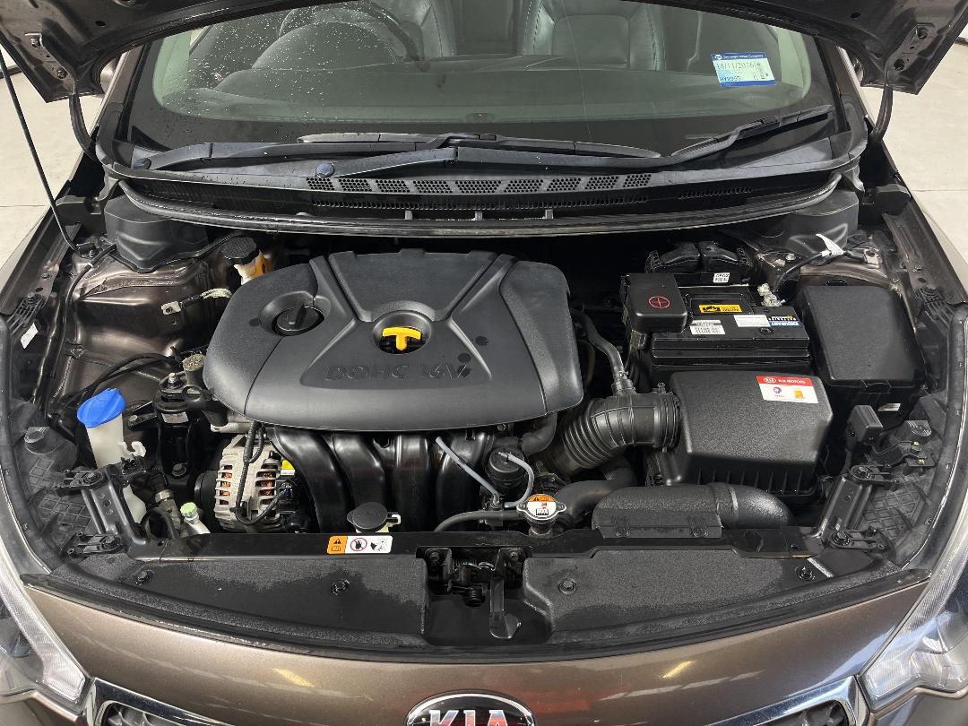 Photo '13' of KIA Cerato