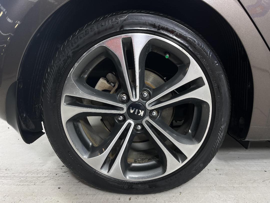 Photo '12' of KIA Cerato