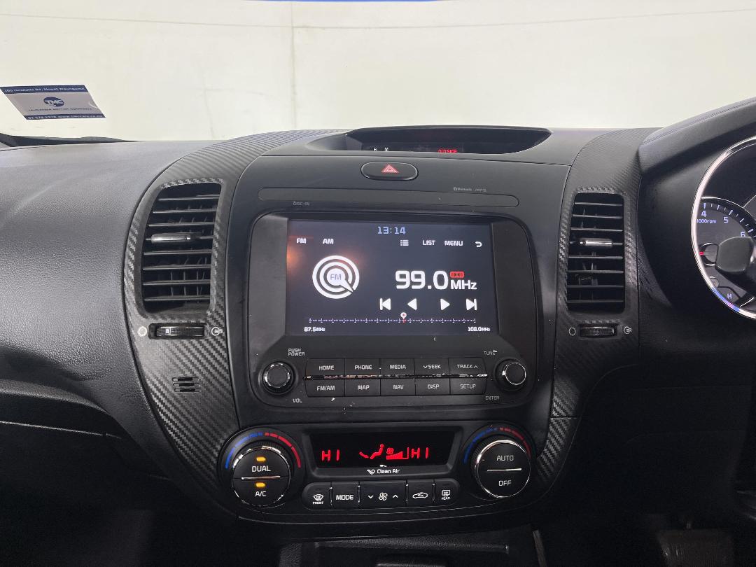 Photo '18' of KIA Cerato