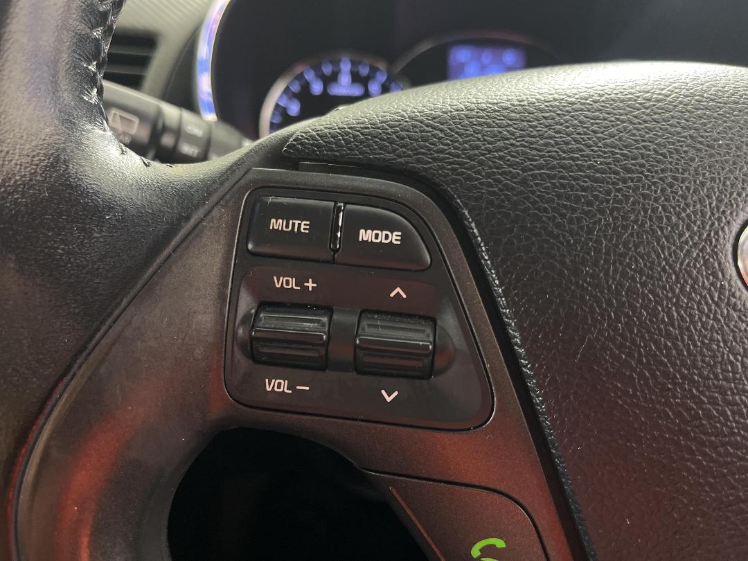 Photo '27' of KIA Cerato