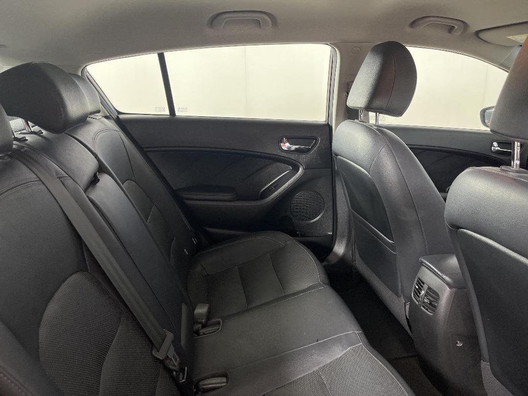 Photo '20' of KIA Cerato