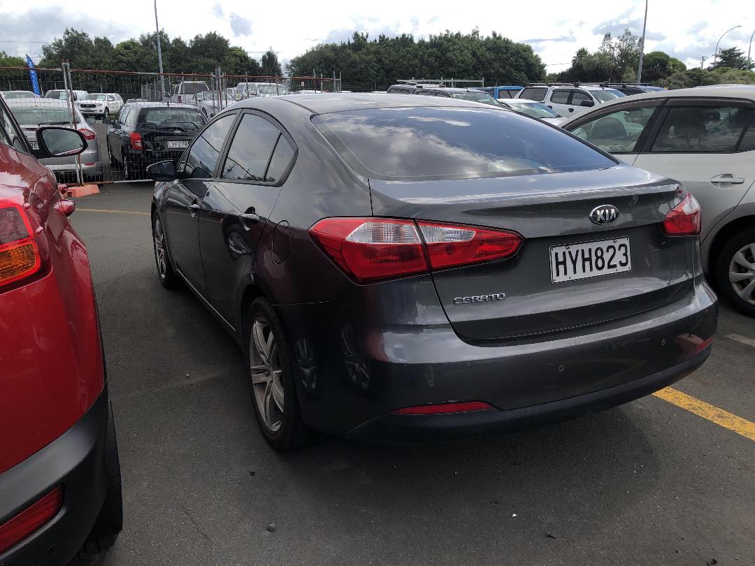 Photo '10' of KIA Cerato