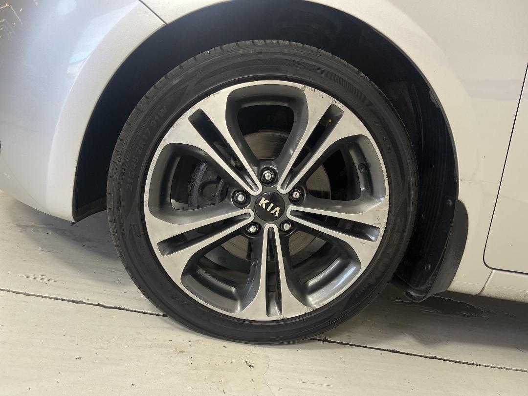 Photo '10' of KIA Cerato