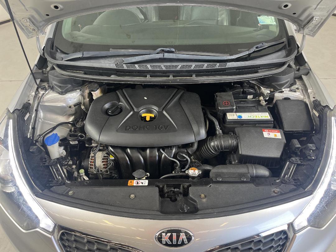 Photo '13' of KIA Cerato