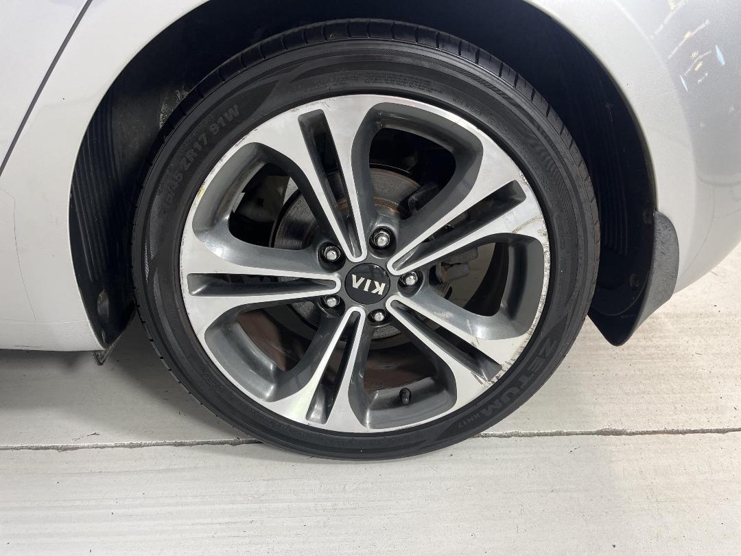 Photo '11' of KIA Cerato