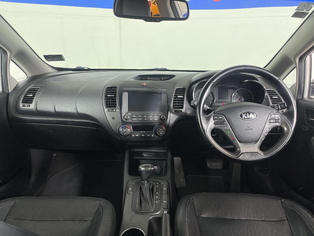 Photo '17' of KIA Cerato