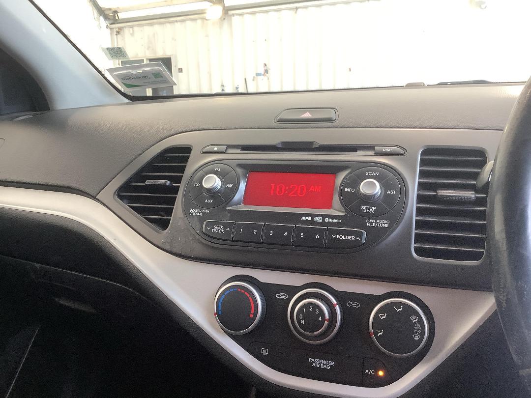 Photo '17' of KIA Picanto EX Photo '17' of KIA Picanto EX