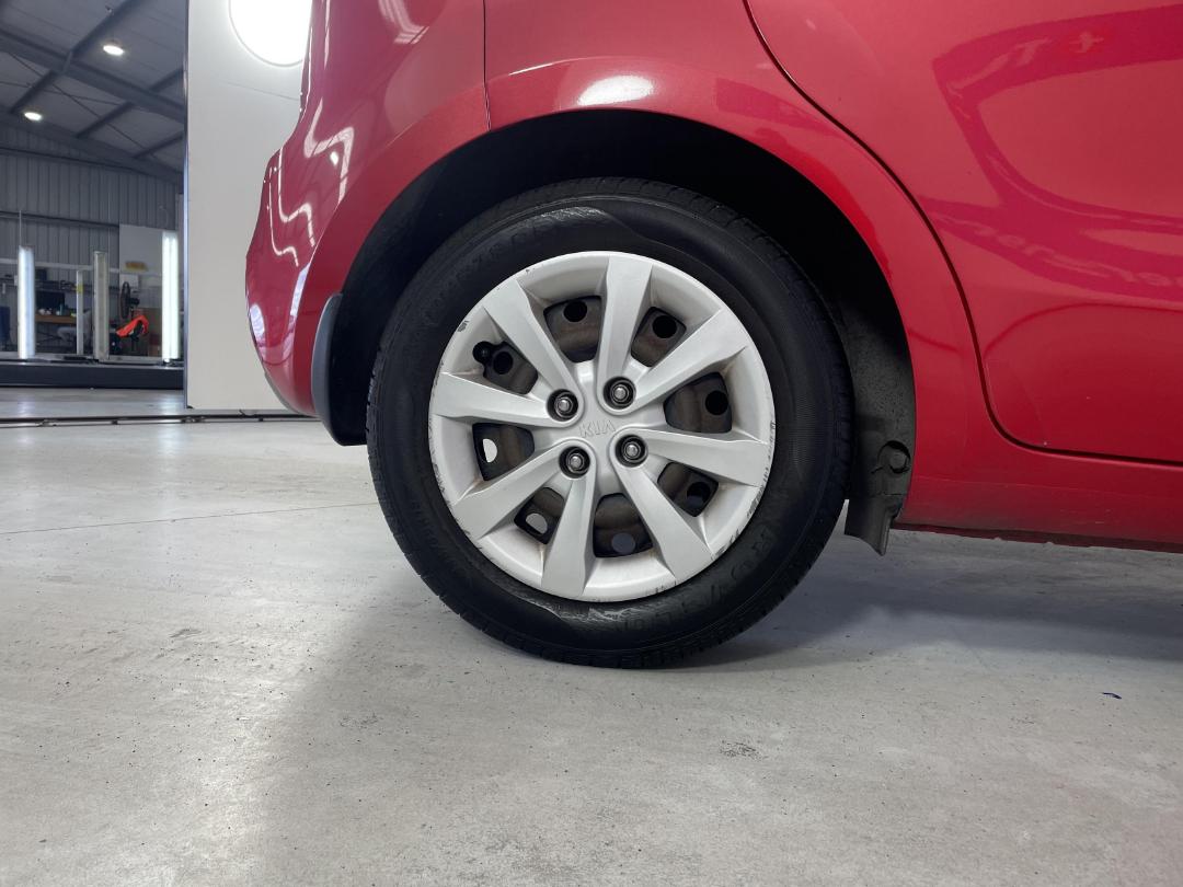 Photo '12' of KIA RIO