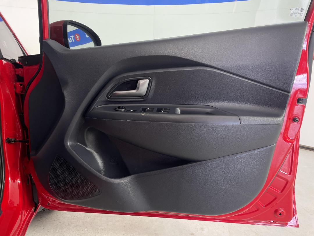 Photo '15' of KIA RIO