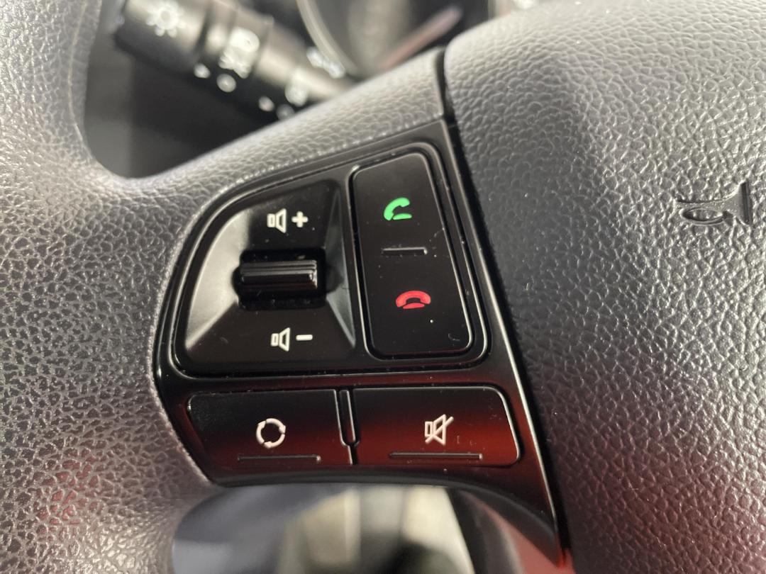 Photo '24' of KIA RIO