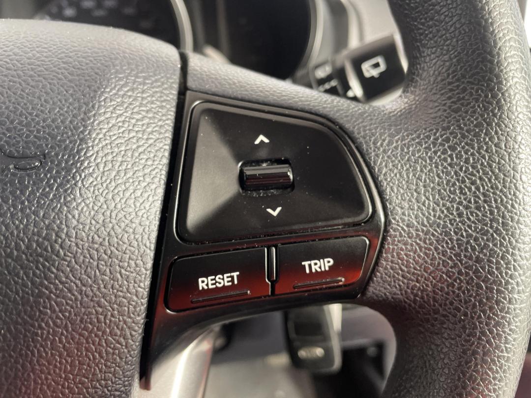 Photo '25' of KIA RIO