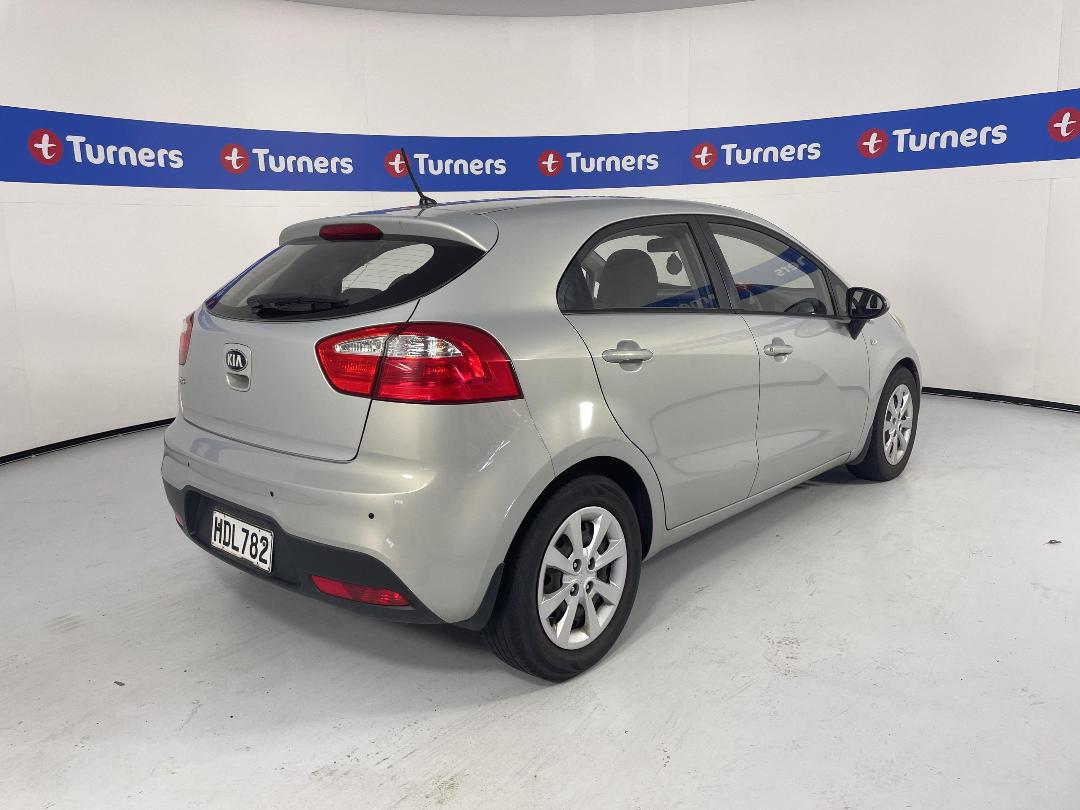 Photo '7' of KIA RIO Photo '7' of KIA RIO