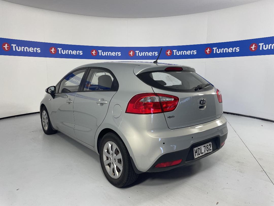 Photo '5' of KIA RIO Photo '5' of KIA RIO