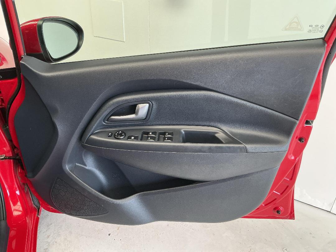 Photo '15' of KIA RIO