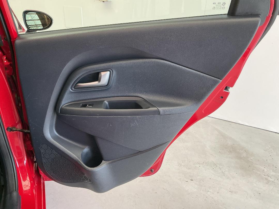 Photo '19' of KIA RIO