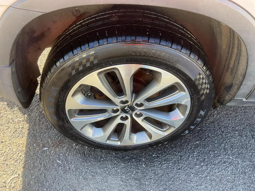 Photo '6' of KIA Sorento