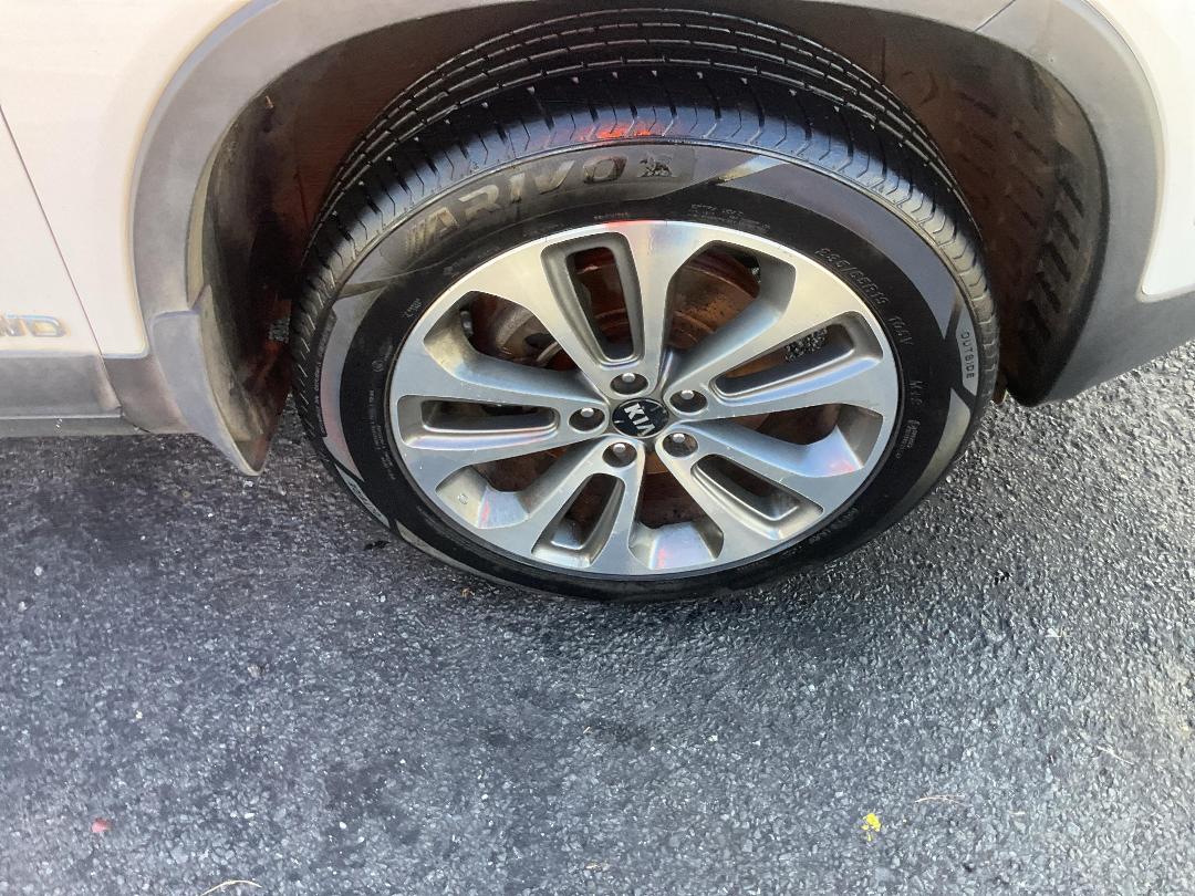 Photo '7' of KIA Sorento