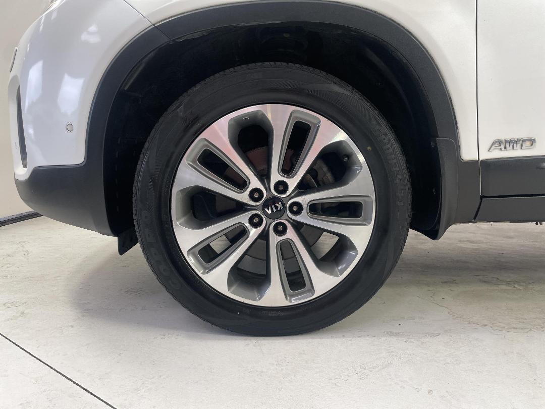 Photo '10' of KIA Sorento Photo '10' of KIA Sorento