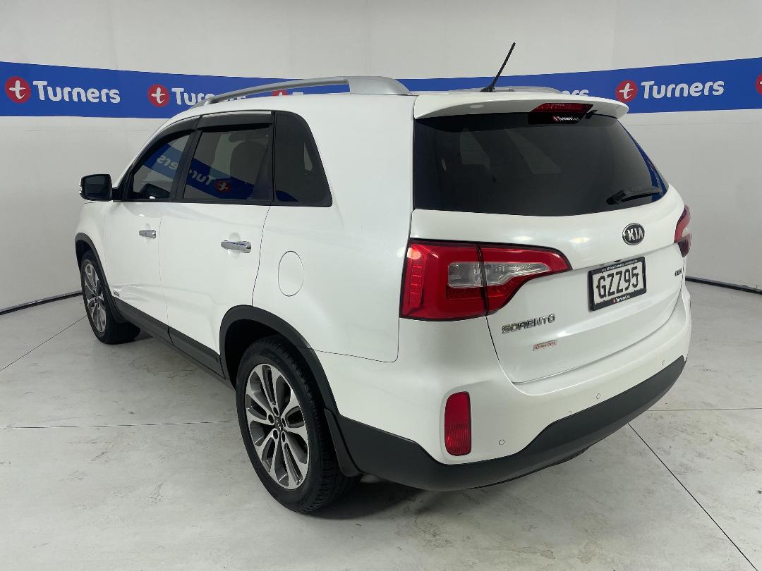 Photo '5' of KIA Sorento Photo '5' of KIA Sorento