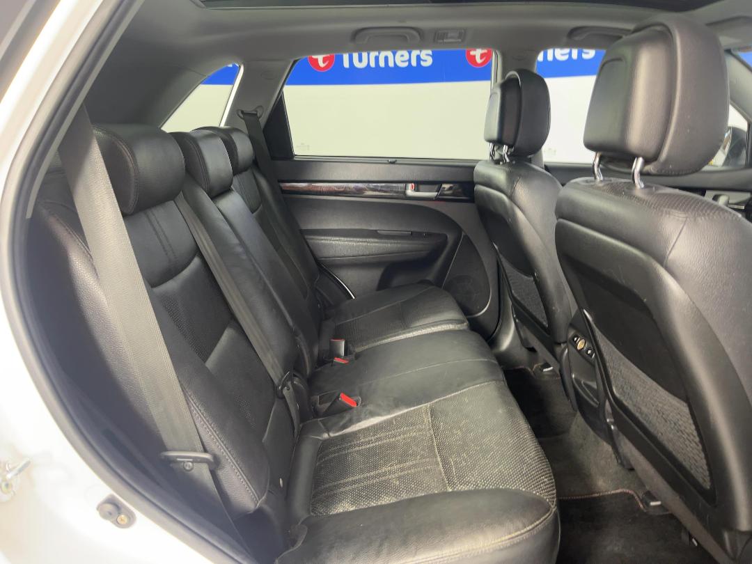 Photo '20' of KIA Sorento