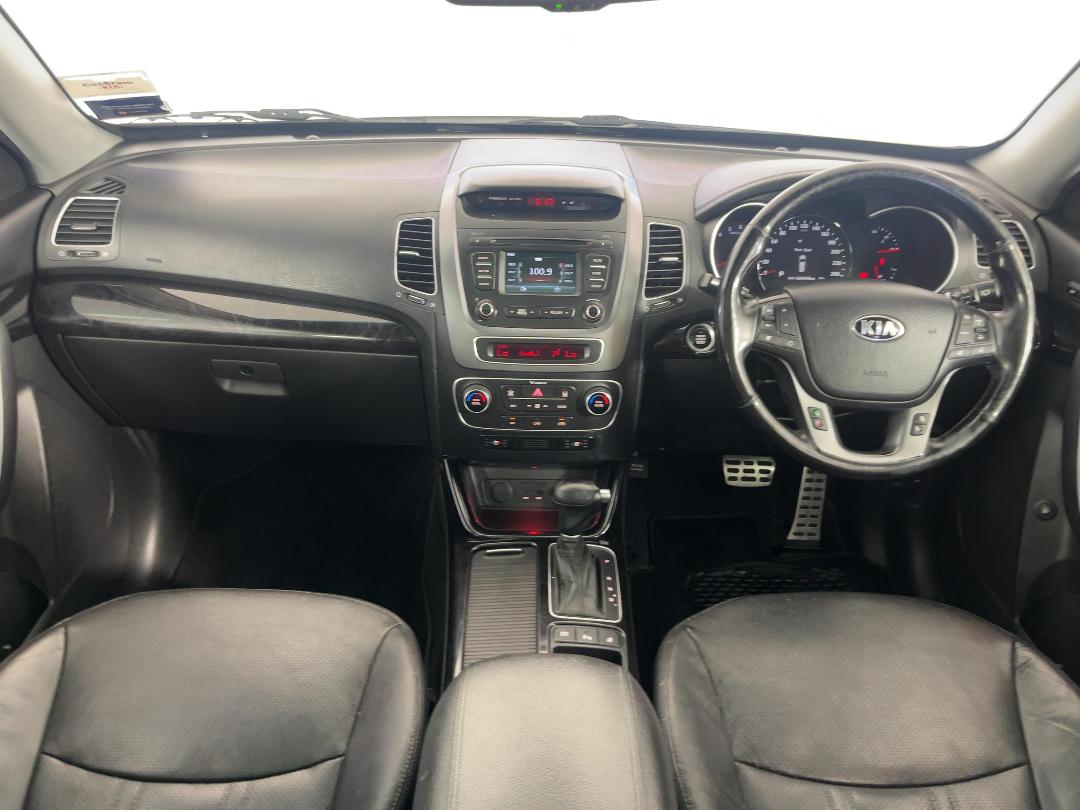 Photo '17' of KIA Sorento