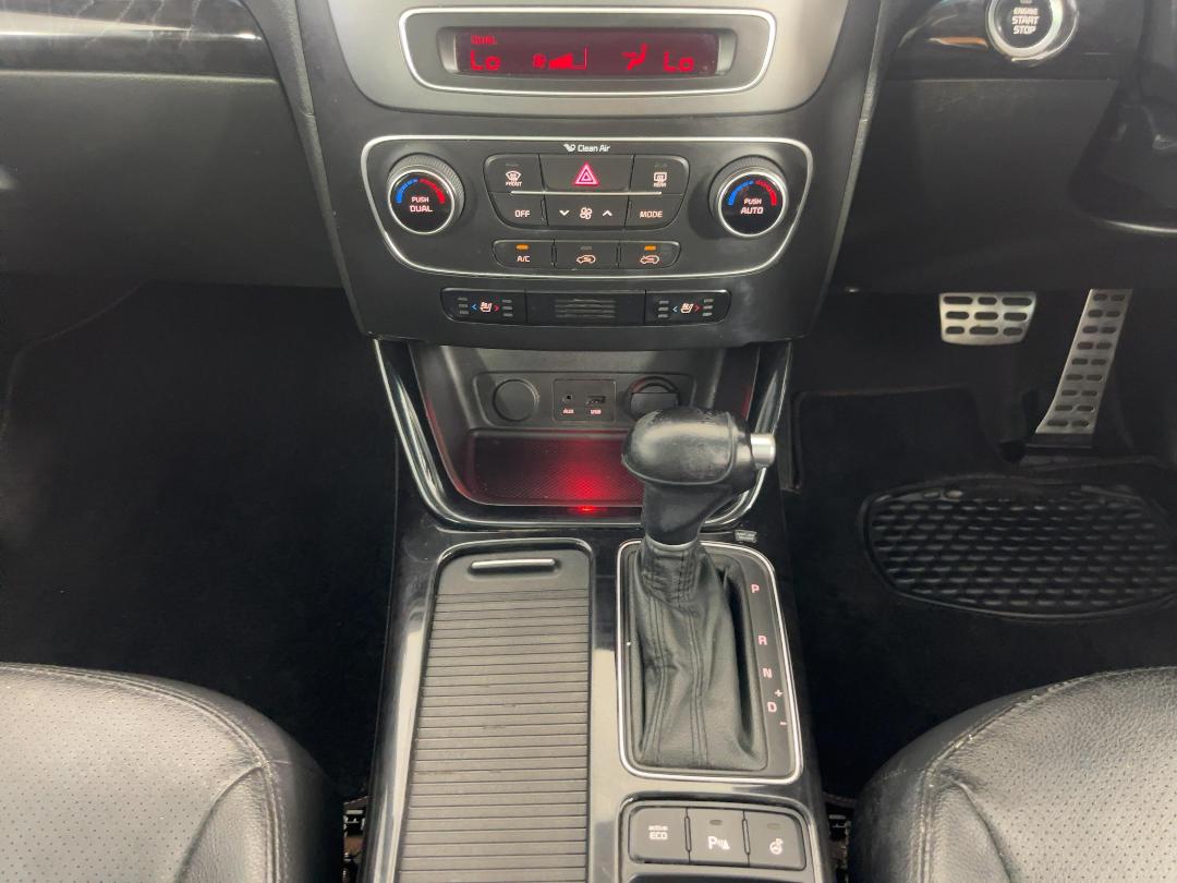 Photo '18' of KIA Sorento