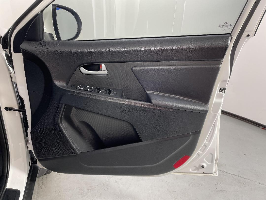 Photo '15' of KIA Sportage Photo '15' of KIA Sportage