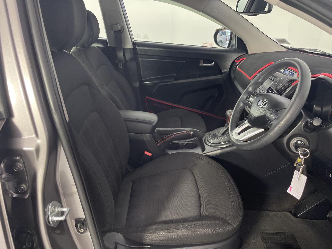 Photo '16' of KIA Sportage Photo '16' of KIA Sportage